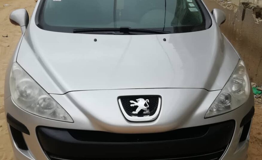 Peugeot 308 2011