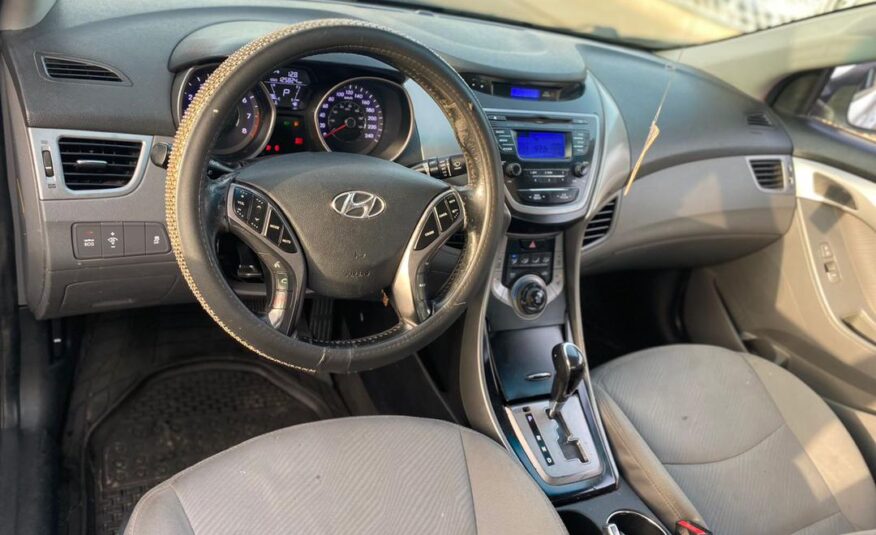 Hyundai Elantra 2013