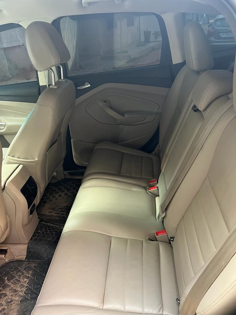 Ford Escape TItanium 2014