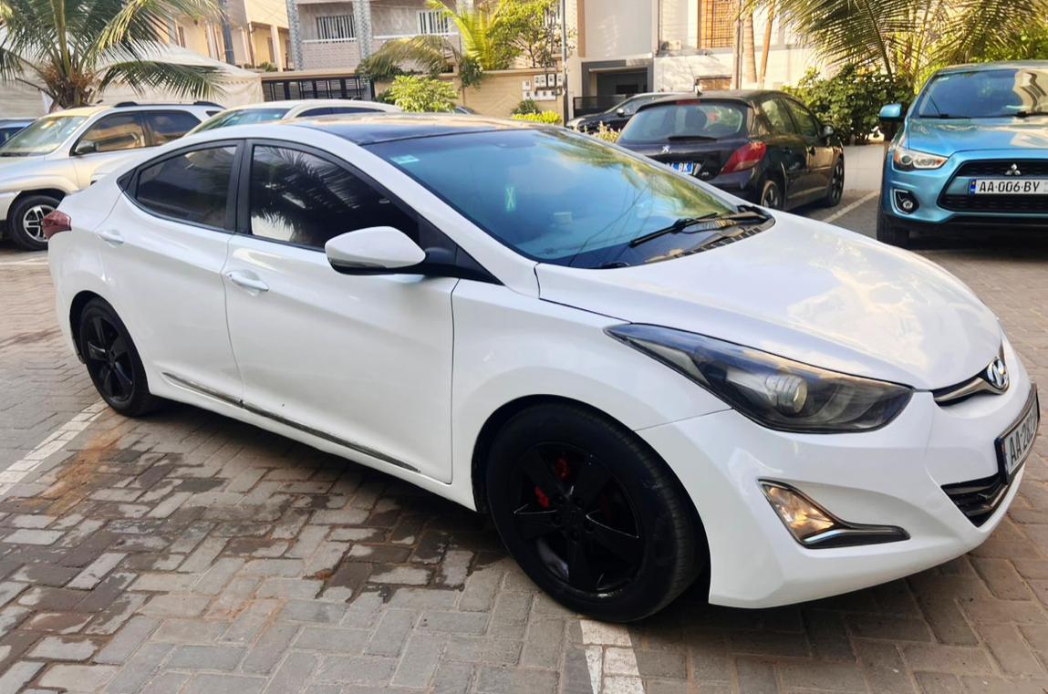 2012 hyundai Elantra