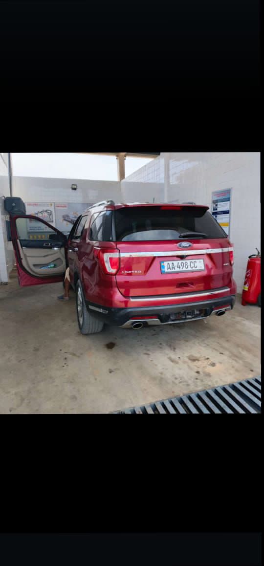 2019 ford explorer-limited