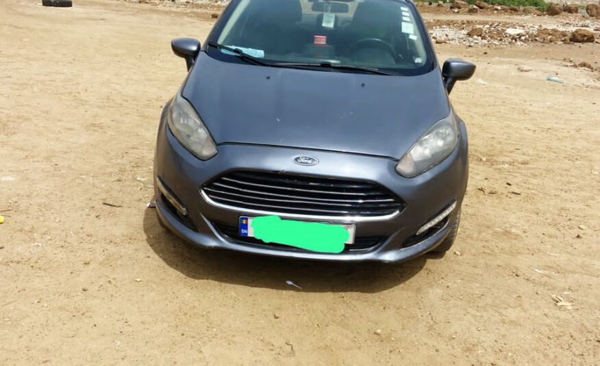 2015 ford fiesta