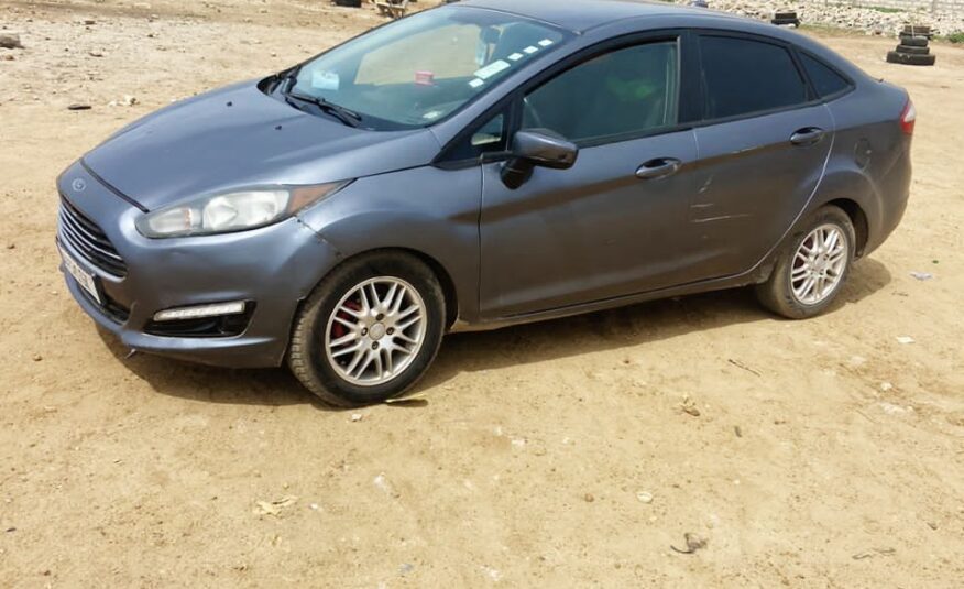 2015 ford fiesta