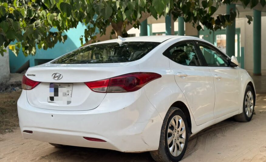 2012 hyundai elantra