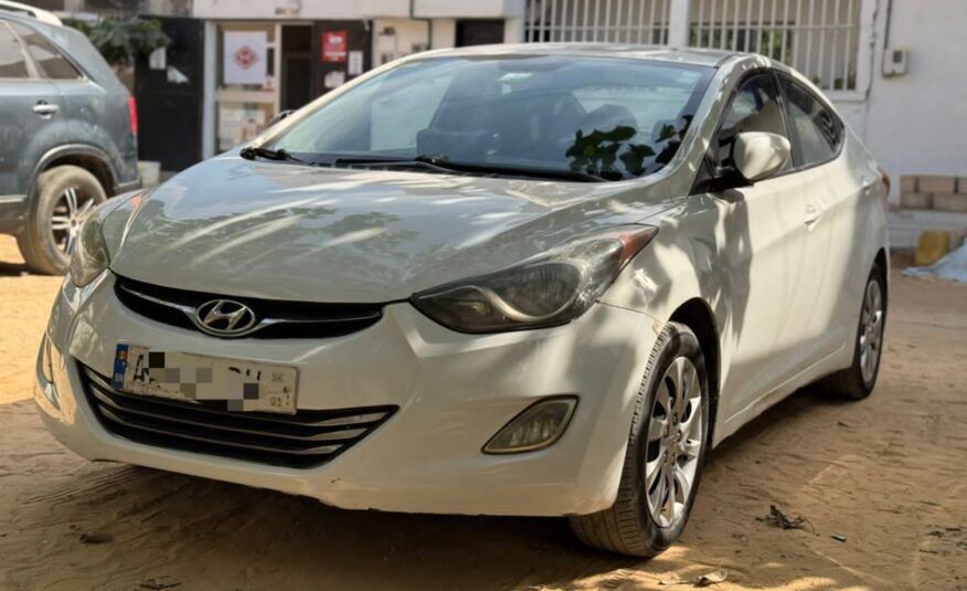 2012 hyundai elantra