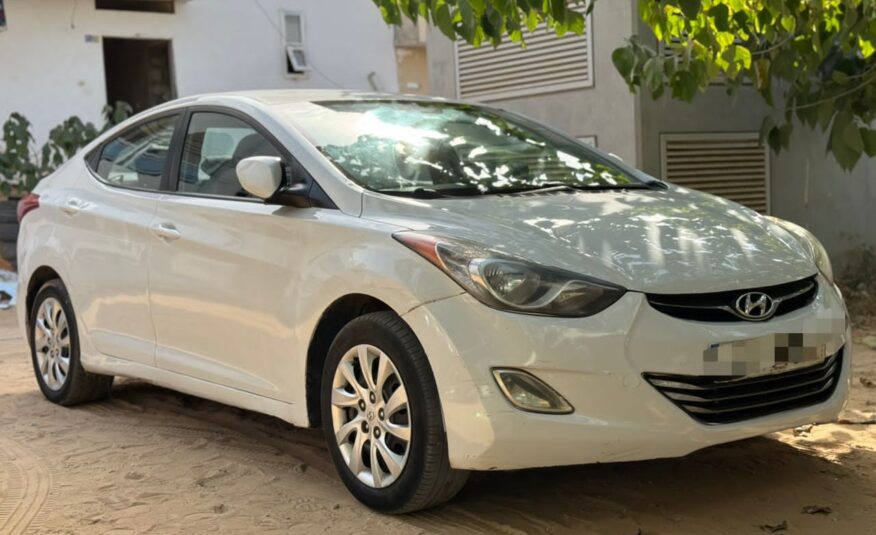 2012 hyundai elantra