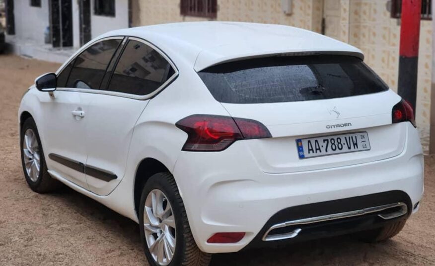 2014 citroen DS4