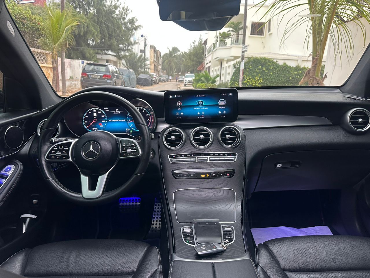 2021 mercedez GLC300