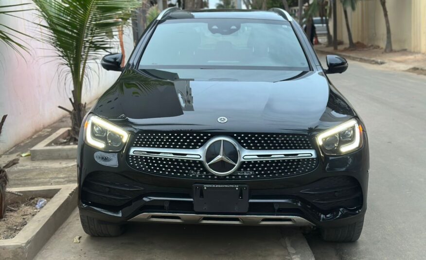 2021 mercedez GLC300