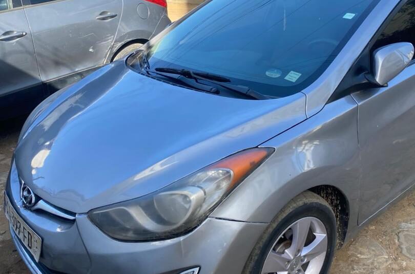2013 Hyundai elantra