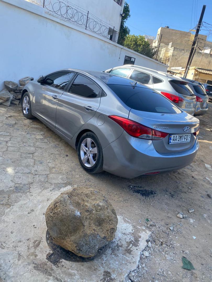 2013 Hyundai elantra