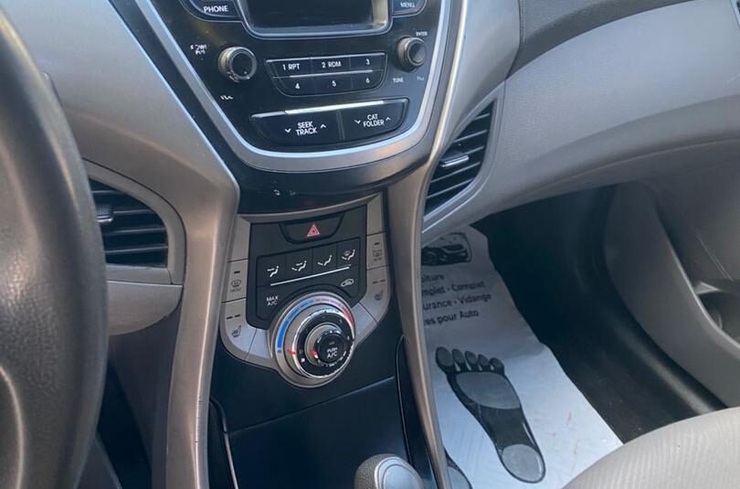 2013 Hyundai elantra